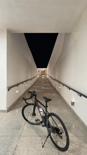 سيكل اسود خفيف