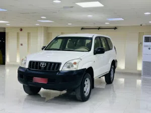 TOYOTA PRADO  MANUAL TRANSMISSION OMAN CAR  2009