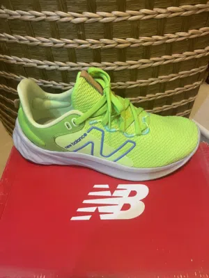 new balance جوتي