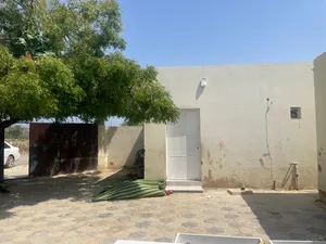200 m2 More than 6 bedrooms Townhouse for Sale in Al Batinah Saham