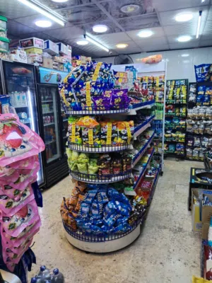 سوبر ماركت  والبان للبيع