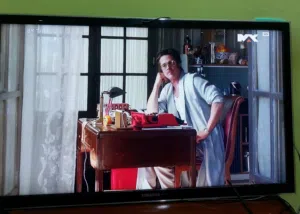 شاشة سامسونغ LED مستعمله بحاله جيده جدا للبيع شوف الوصف....