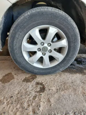 4 ديسكوات بالاطارات تويوتا كامري