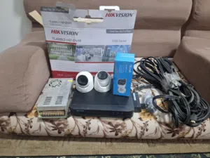 السلام عليكم يوجد عداد تلاته كمرات جداد بي الضمان مع الردسك يحمل عداد اربعه كمرات بي جميع ملحقاتهم
