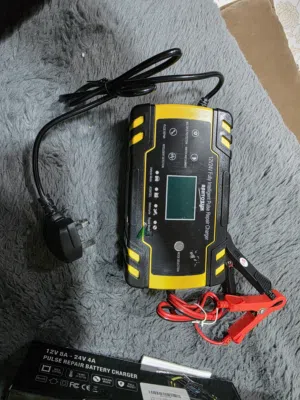 شاحن ومصلح البطاريات الذكي (Pulse Repair Battery Charger)