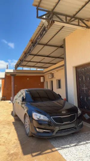 Used Kia Cadenza in Misrata