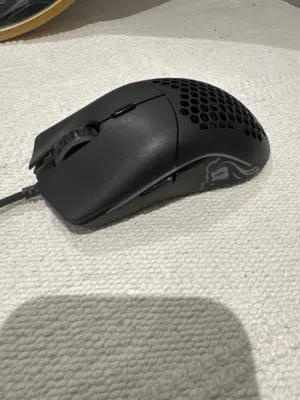 Glorious mouse matte black O ماوس قلوريوس اقرا الوصف