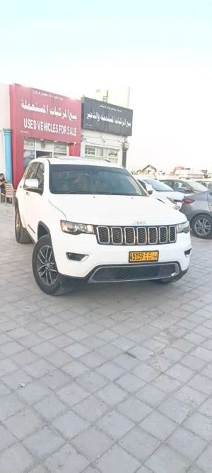 Used Jeep Grand Cherokee in Muscat