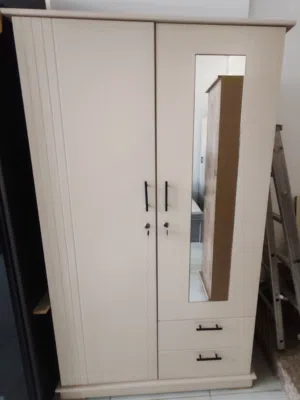 للبيع خشب جديد دولاب MDF الرياض