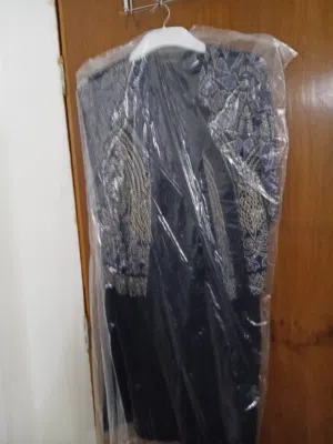 ملابس للبيع استعمال نظيف