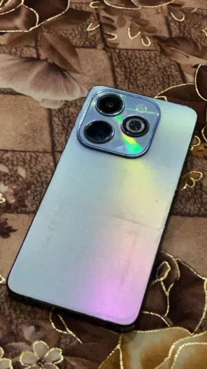 افاريي بـ ايفون XR ولا se ولا 8+ لو نضيف نزيدك