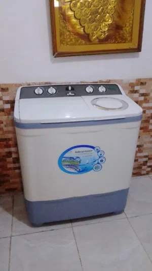 اثاث غساله حوضين بحاله وكاله 10كيلو اربد مجمع شيخ خليل