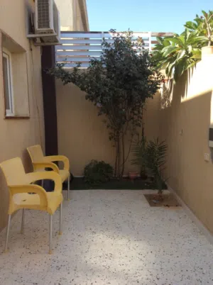 منزل للبيع عين زاره طريق شارع النسيم الدبلوماسي