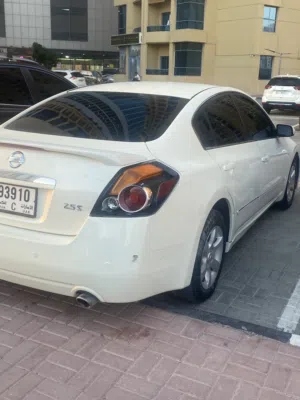 Nissan Altima 2008 model second option