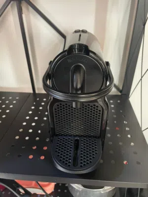 Nespresso inissia Coffee Machine - Compact & Works Well