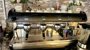 La Cimbali M39 – 3 Group Espresso Machine Used – Like New  Very Good Condition  Professional automa