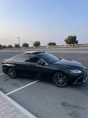 Used Lexus ES in Muscat