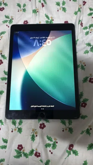 للبيع ايباد 9 بحاله ممتازه استعمال خفيف مش مفتوح
