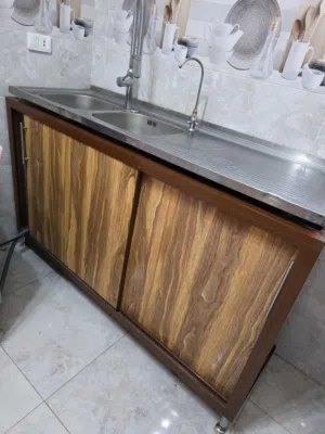 حوض استانلس و ووحدة مطبخ الوميتال