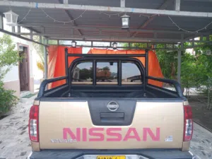 Used Nissan Navara in Al Batinah