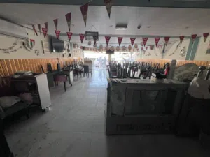 مطعم ماكولات بحريه للاليجار السنوي في الراشديه بجوار بلبن