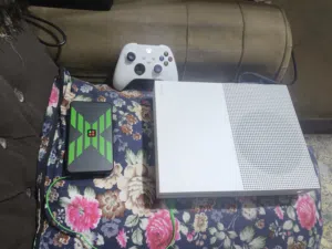 Xbox One s 500GB