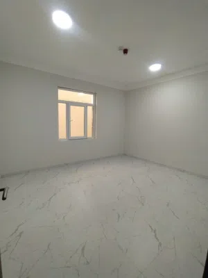 شقه ايجار في خليفه الجنوبيه داخل عماره
