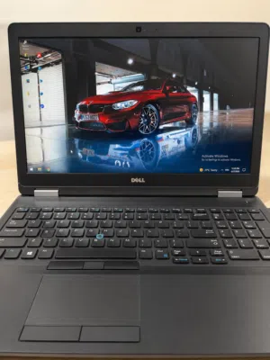 Well-Maintained Laptop – Minor W & S Key Issue