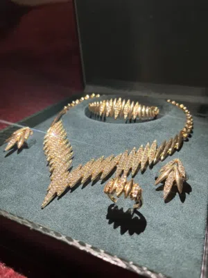 اطقم مطلية بذهب عيار 24k للبيع جملة وقطاعي