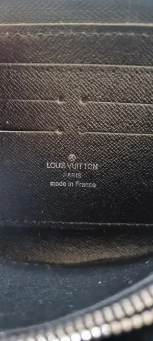 LV wallet new not used no box