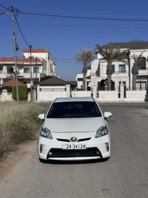 Used Toyota Prius in Madaba
