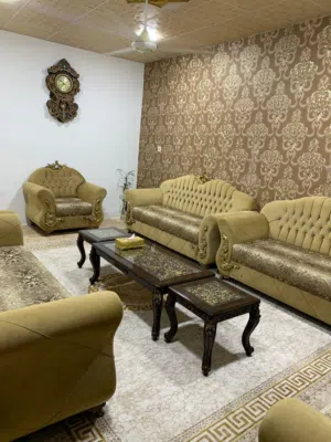 بيت للبيع في حي الجامعة طابقين مساحة 250 طابو صرف