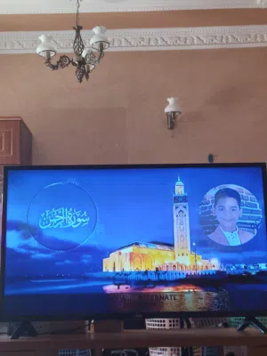 جهاز تلفاز للبيع بحاله ممتازه