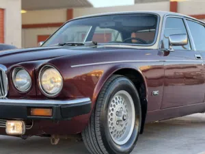 جاكوار 42L xj