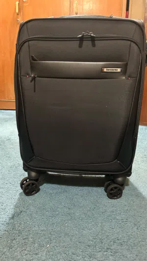 حقيبة سفر سامسونايت / Samsonite luggage