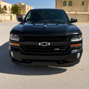 شيفروليه سلفرادو 1500 LT Z71 2017 مستعملة بحالة ممتازة مع مواصفات خليجية
