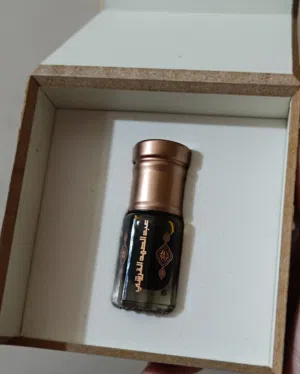 عود وبخور وعطور لبيع في عدن