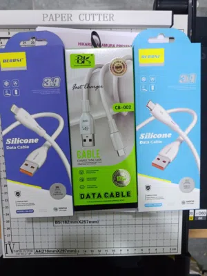 كيابل شحن Type-C و Micro USB و Lightning جديدة للبيع