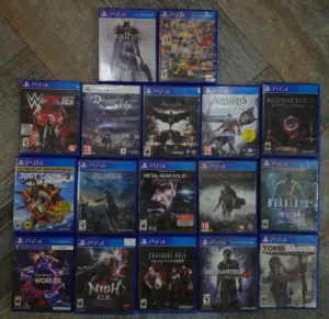 للبيع 16 لعبة ps4  لعبة وحده ps5