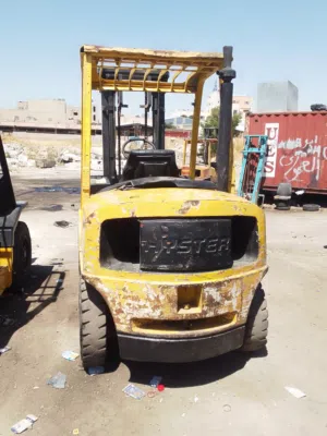 رافعه شوكية نوع هايستر حمولة 4طن للبيع