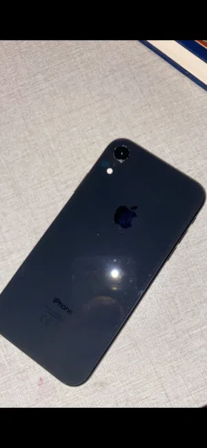 Apple iPhone XR 64 GB in Amman