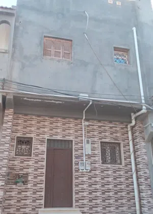 162 m2 3 Bedrooms Townhouse for Sale in Tripoli Ghut Shaal