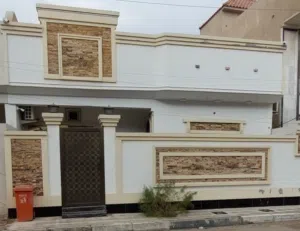 دار سكنية بمنطقة حي الأساتذة _ الاربع شوارع للبيع