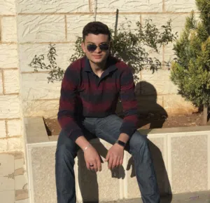Laith Momani hoary