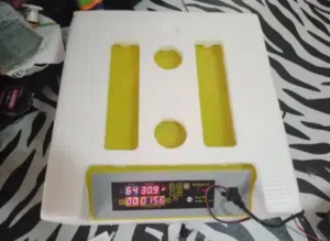 فقاسات بيض أرخص سعر نوعين: 48 بيضة 130 بيضة من شركة HHD مع متابعة