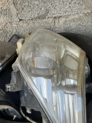 ليتات نيسان بطريق