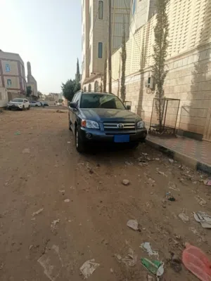 Used Toyota Highlander in Sana'a
