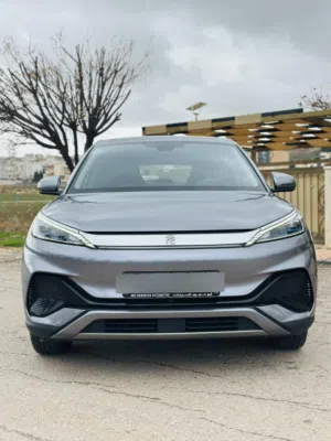 مركبه نوع (BYD) يوان بلس موديل 2022 بحال الوكاله بدون فتحه (البطاريه الكبيره) 520 بالشحنه الواحده.