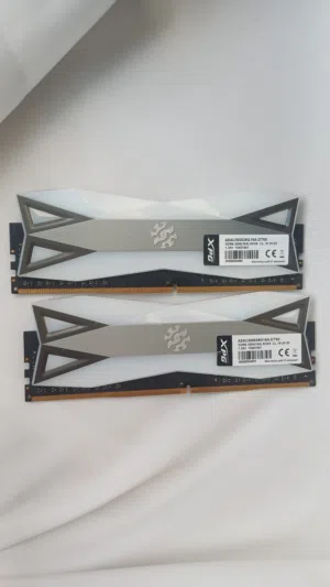 XPG Ram ddr4 16gb(8×2)