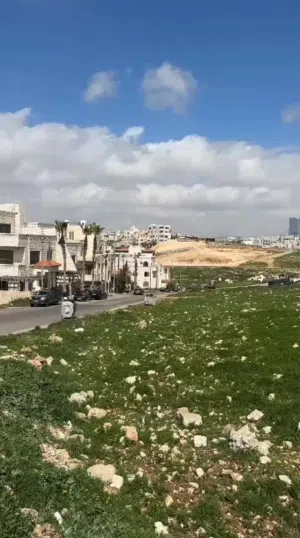 ارض للبيع في الظهير مساحة 934 متر تصلح للاسكانات تنظيم سكن ب السعر المطلوب 600 الف قابل للتفاوض